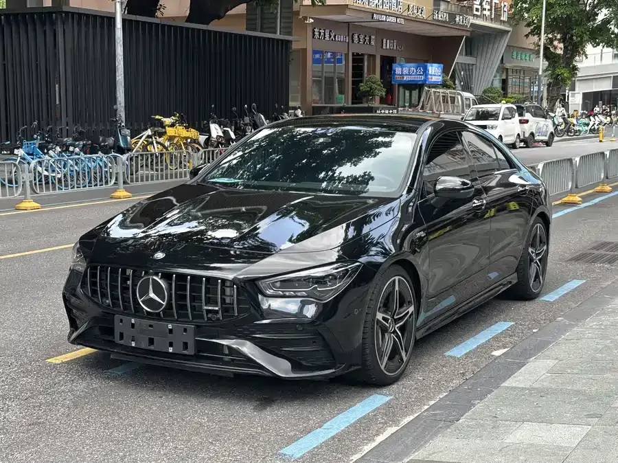 Mercedes-Benz CLA AMG 2025