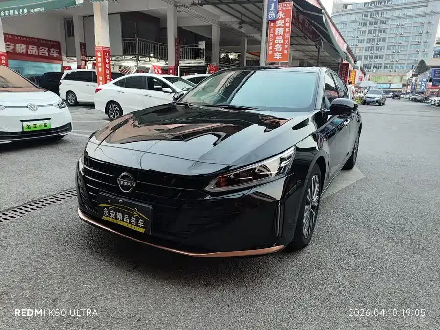 Nissan Altima Teana 2024 2.0L SV Black Gold Edition 2024 — фото 1, купить с доставкой в Москву