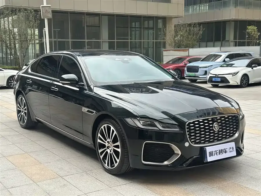 Jaguar XFL 2021 XFL 2.0T P250 2WD Exclusive Luxury Edition 2022 — миниатюра 2