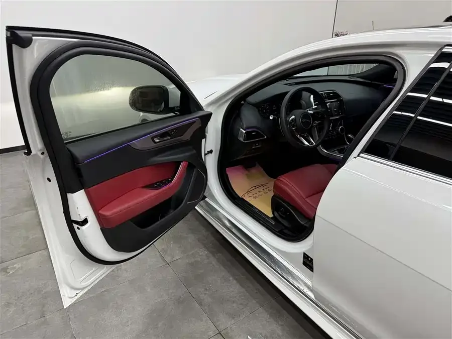 Jaguar XEL 2021 2.0T 250PS R-DYNAMIC S aggressive sports version 2022 — миниатюра 2