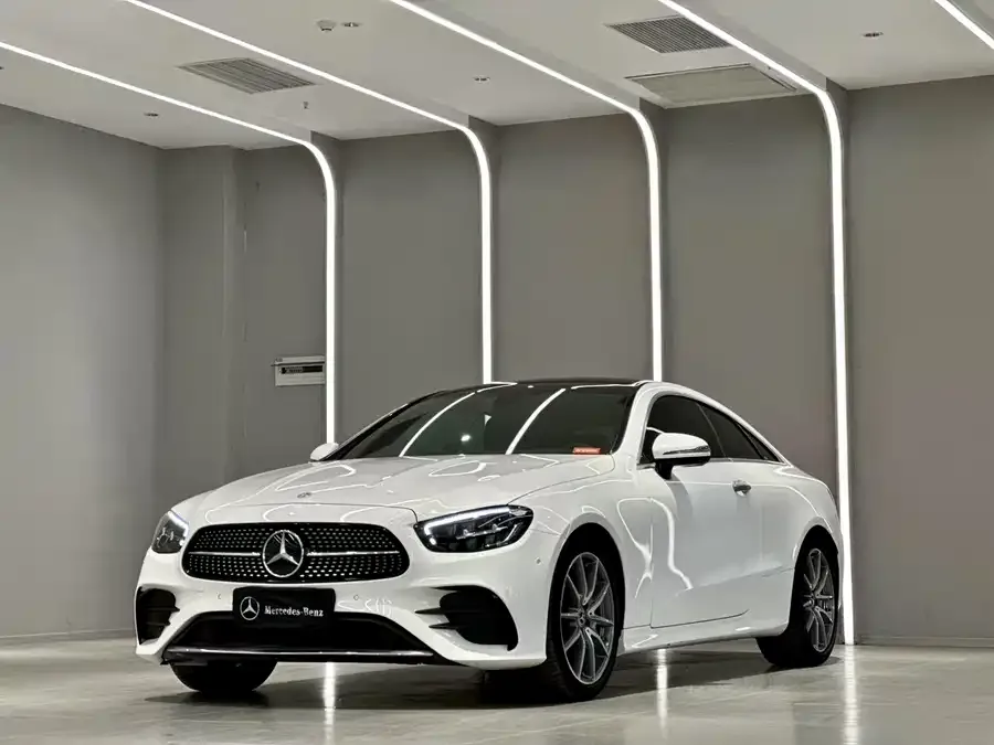 Mercedes-Benz E-Class 2022