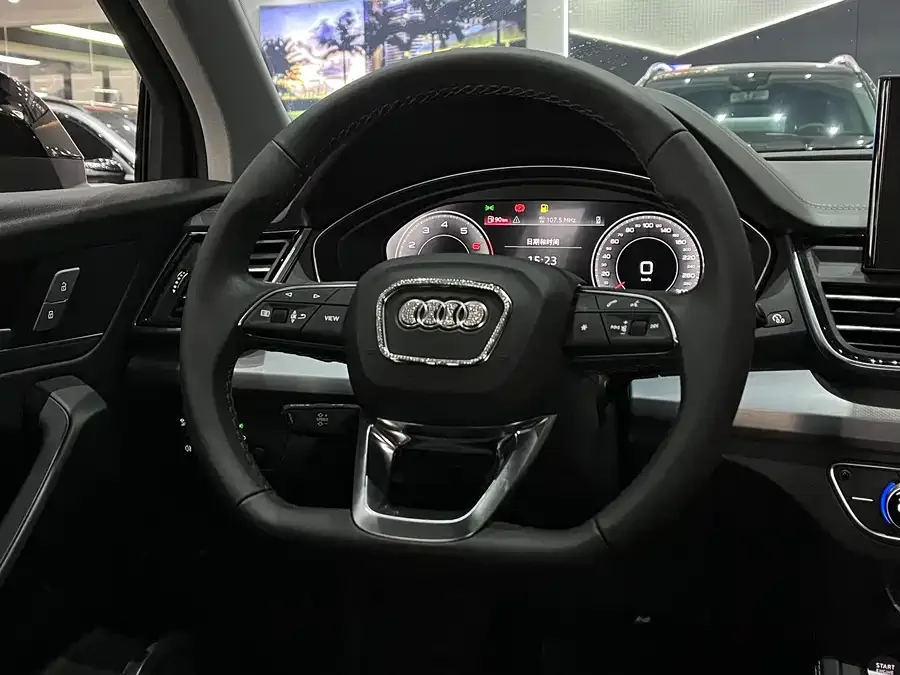 Audi Q5L 2024 40 TFSI Fashion Dynamic Edition 2023 — миниатюра 4