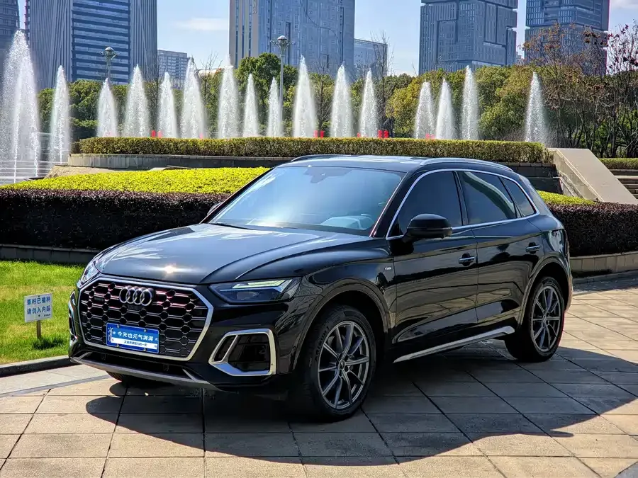 Audi Q5L 2022 45T luxury and dynamic model 2022 — фото 1, купить с доставкой в Москву