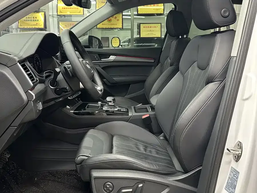 Audi Q5L 2022 40T luxury and dynamic model 2022 — миниатюра 3
