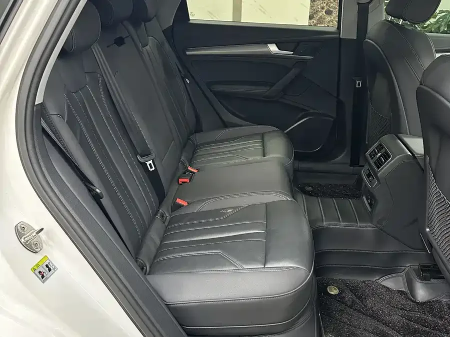Audi Q5L 2022 40T luxury and dynamic model 2022 — миниатюра 4