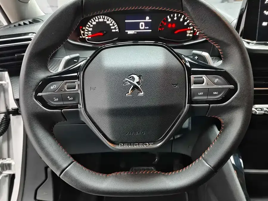 Peugeot 2008 Peugeot 2008 2022 230THP THE ONE 2023 — миниатюра 4
