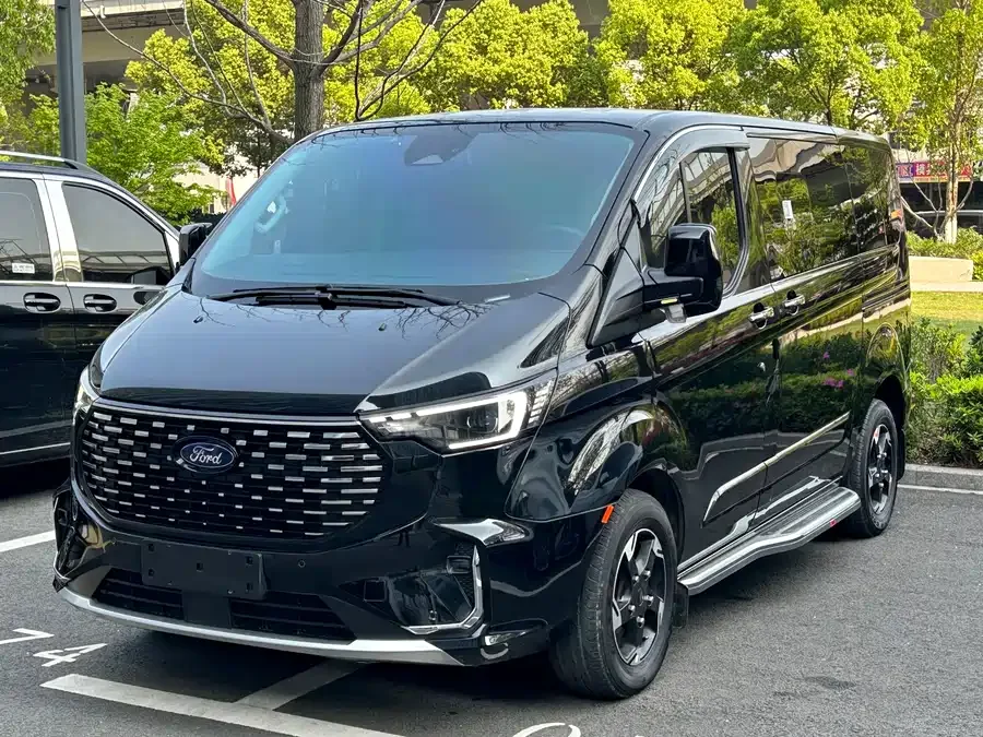 Ford Tourneo 2024