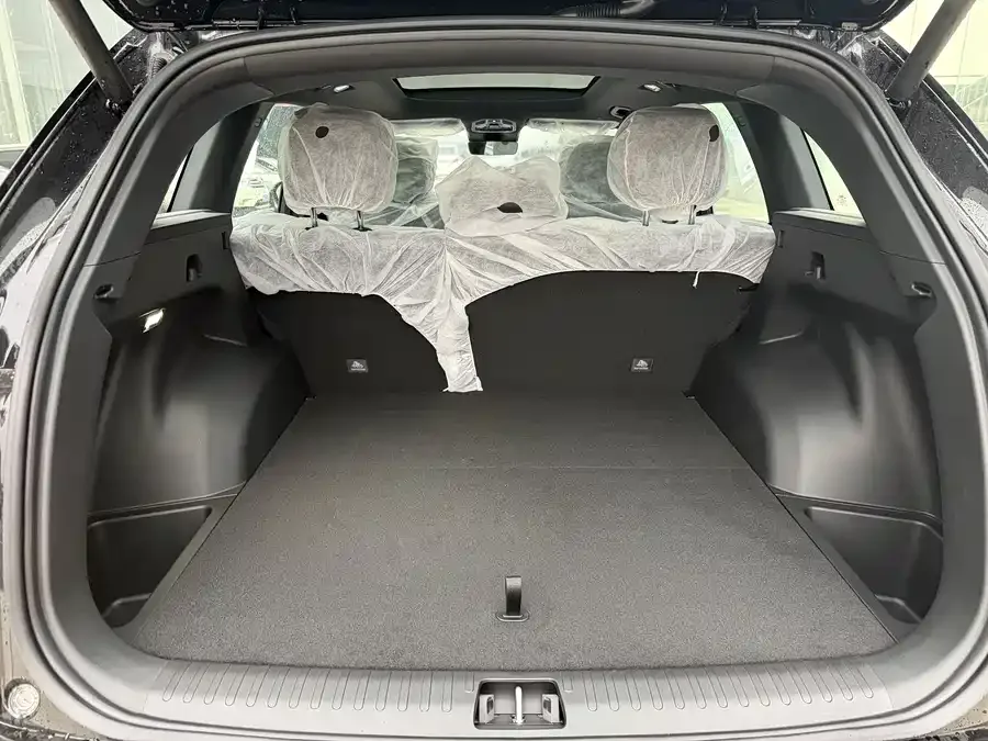 Geely Monjaro Xingyue L 2026 2.0TD DCT Changfeng Yueshan Edition 2026 — миниатюра 5