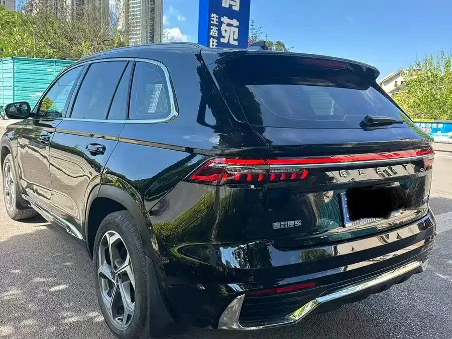 Geely Monjaro Xingyue L 2025 Dongfangyao 2.0TD Automatic Star-gazing Edition 2025 — миниатюра 3