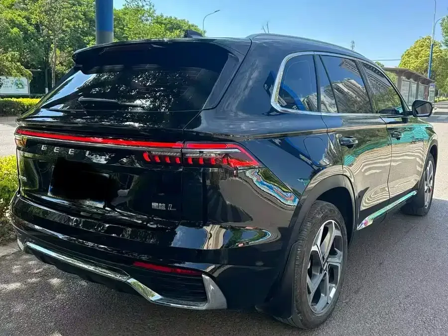 Geely Monjaro Xingyue L 2025 Dongfangyao 2.0TD Automatic Star-gazing Edition 2025 — миниатюра 4