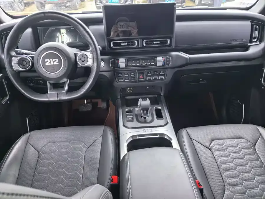 212 T01 212 T01 2025 2.0T Diesel Edition 2025 — миниатюра 4