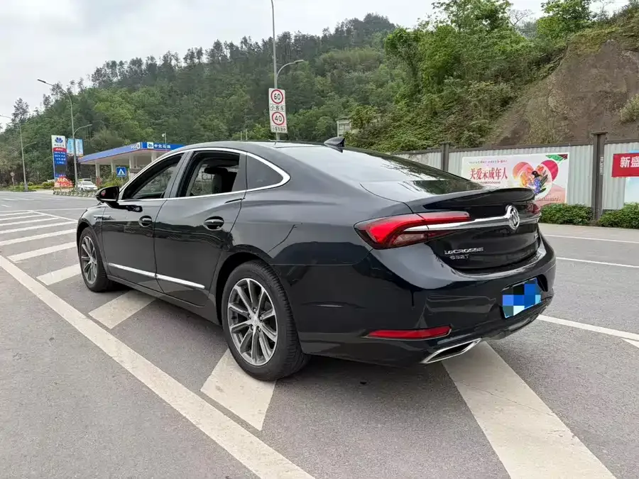 Buick LaCrosse LaCrosse 2022 652T Luxury 2022 — миниатюра 5