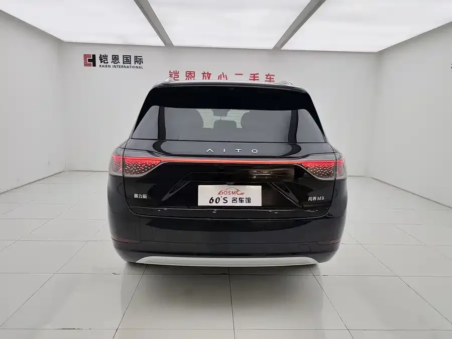 AITO M9 Wenjie M9 2024 Extended Range Max Edition 42kWh 5-seater Edition 2025 — миниатюра 2