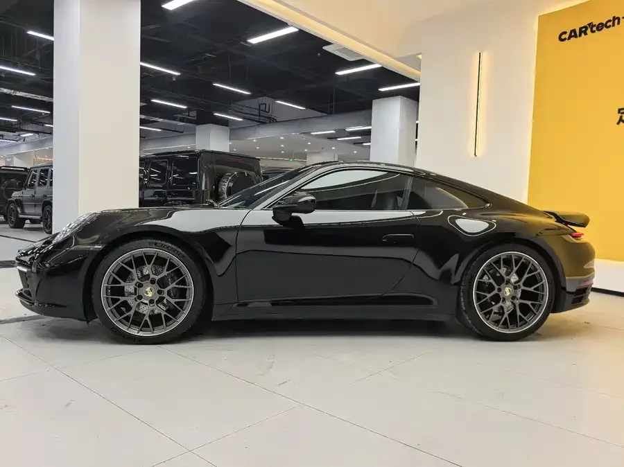 Porsche 911 2023 Carrera 4 3.0T 2023 — миниатюра 2
