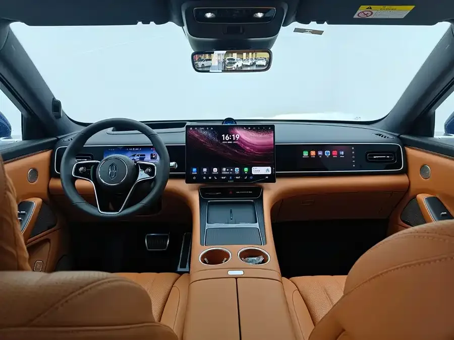 AITO M7 Wenjie M7 2026 Extended Range Ultra 4WD 5-Seater (192-line LiDAR) 2025 — миниатюра 5