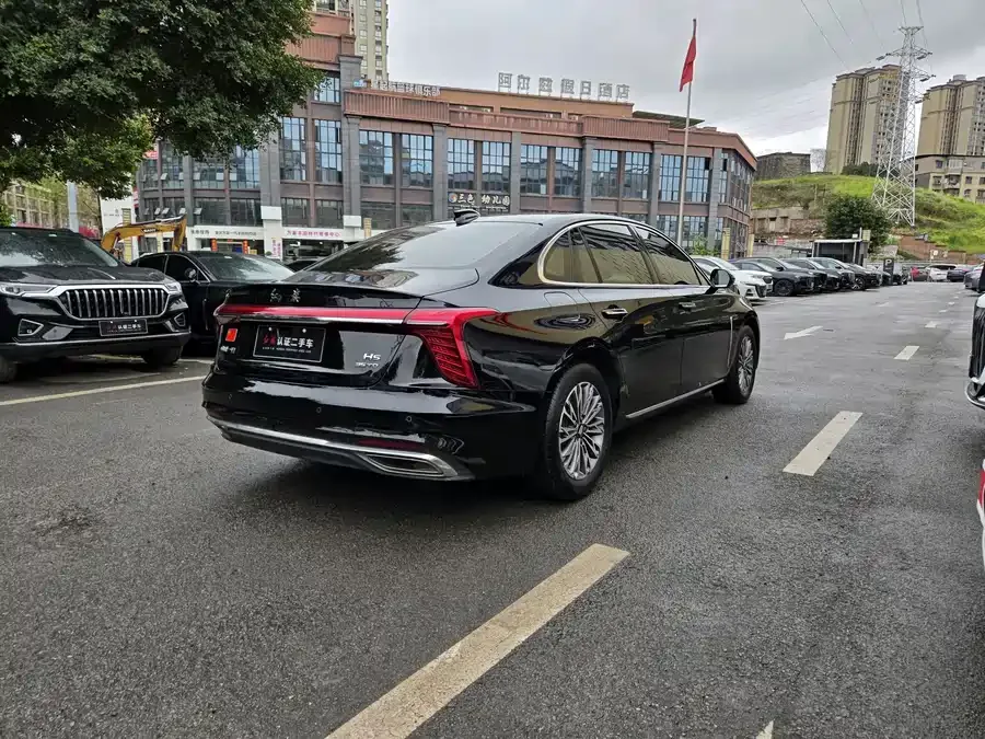 Hongqi H5 Hongqi H5 2023 1.5T DCT Zhilian Qiyun Edition 2024 — миниатюра 2