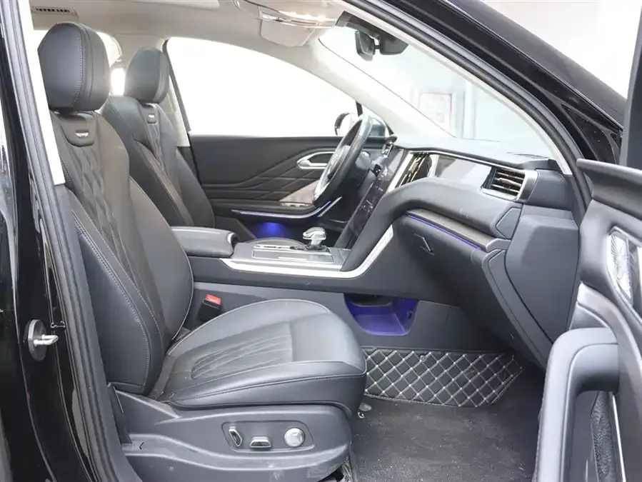 Hongqi HS7 PHEV Hongqi HS7 PHEV 2024 2.0T PHEV 4WD Flagship Chang Edition 6 Seaters 2024 — миниатюра 5