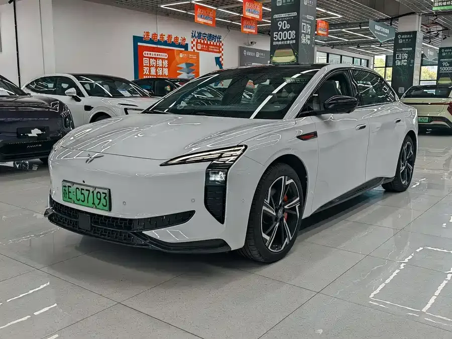 Hongqi EH7 2024