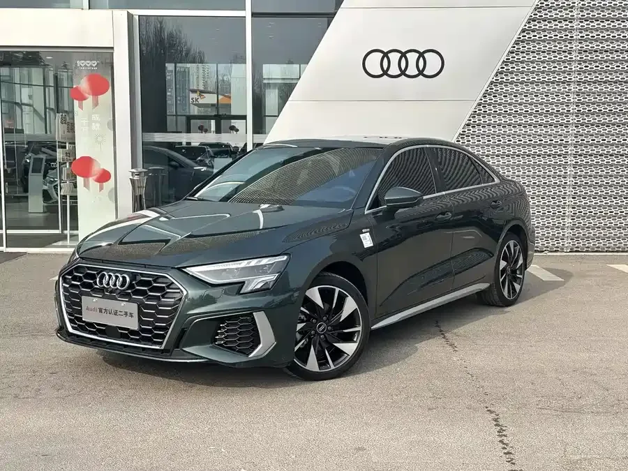Audi A3 2024 A3L Limousine 35 TFSI Fashion Sports 2024 — фото 1, купить с доставкой в Москву