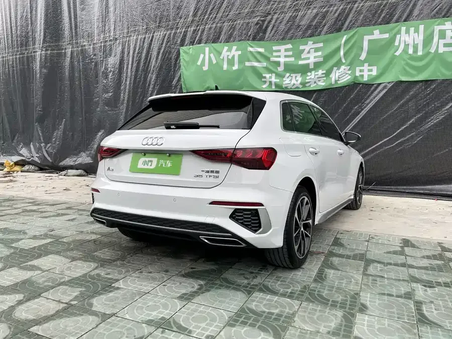 Audi A3 2023 facelift Sportback 35 TFSI aggressive and sporty 2023 — миниатюра 2