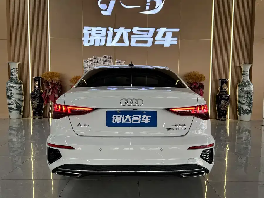 Audi A3 2024 A3L Limousine 35 TFSI Fashion Sports 2024 — миниатюра 5