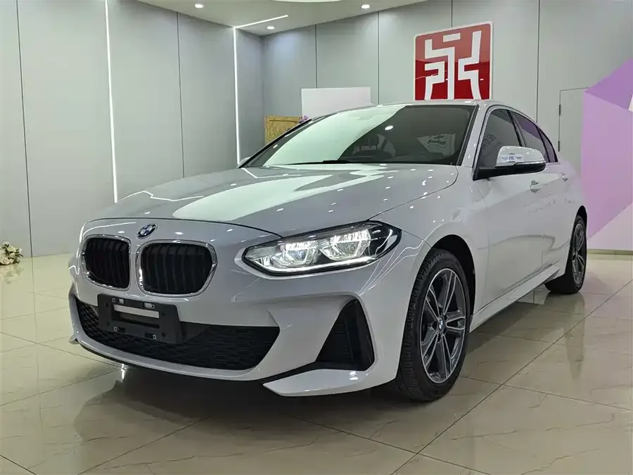 BMW 1 series BMW 1 Series 2023 120i M Sport 2023 — фото 1, купить с доставкой в Москву
