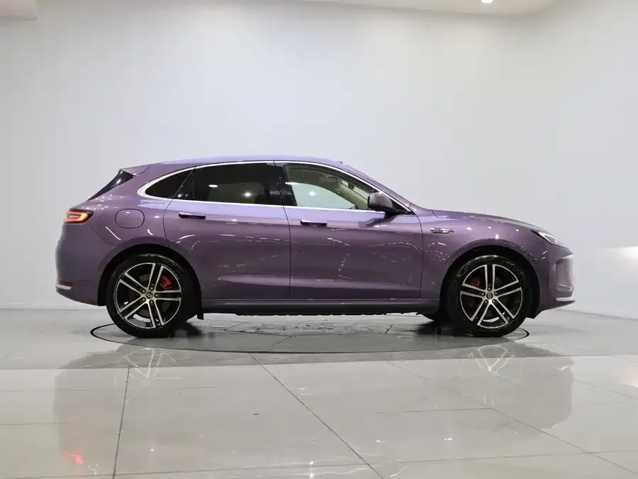 AITO M5 M5 2025 Extended Range Ultra 4WD Edition 2025 — миниатюра 3