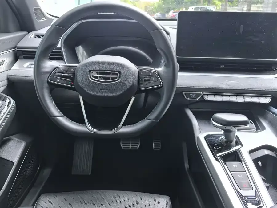 Geely Xingrui Xingrui 2023 2.0TD only available in green version 2022 — миниатюра 5