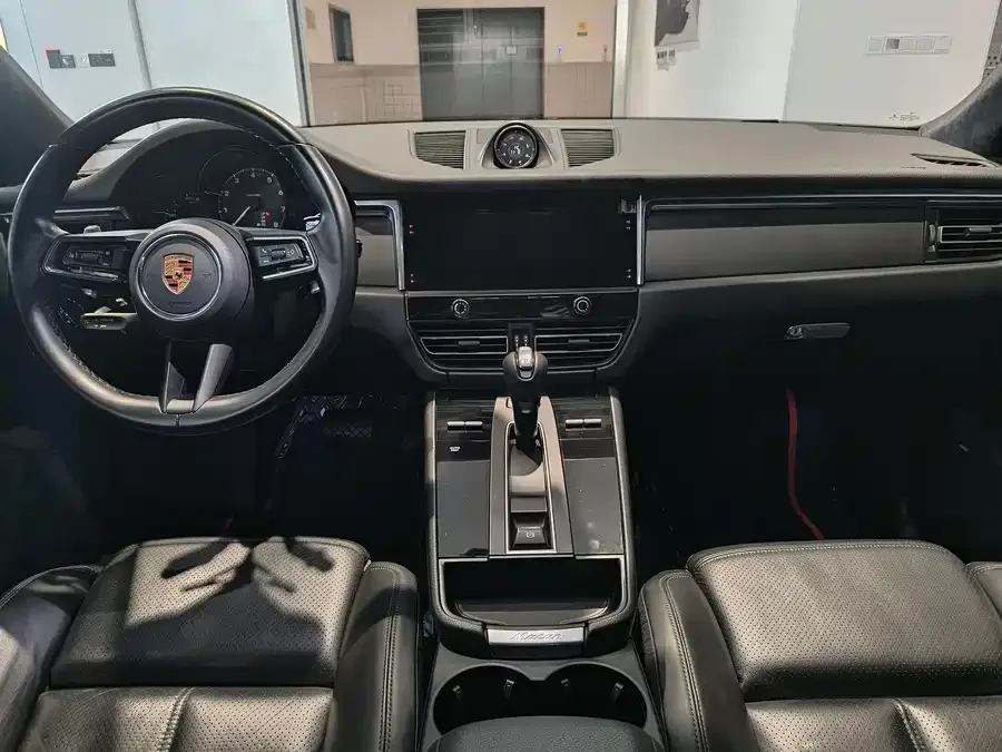 Porsche Macan Macan 2022 Macan 2.0T 2022 — миниатюра 3