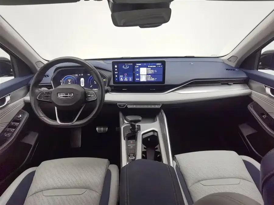 Geely Xingrui Xingrui 2023 2.0TD Premium Edition 2023 — миниатюра 2