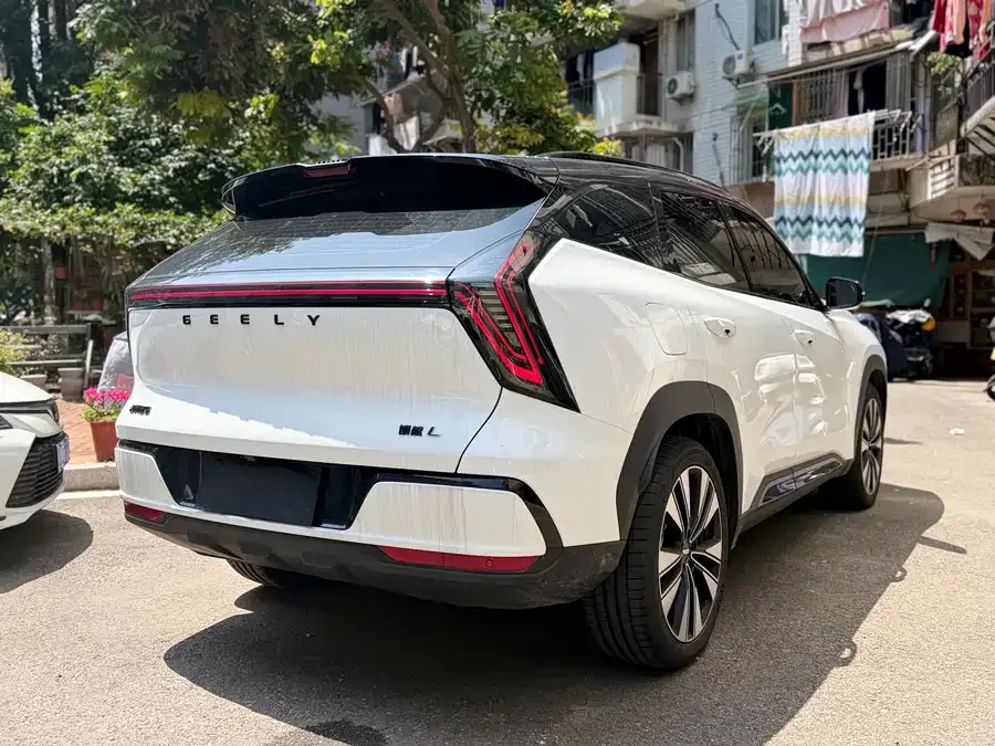 Geely Atlas L Boyue L 2025 fourth generation 1.5TD DCT Jinxiu 2026 — миниатюра 4