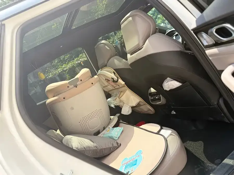 Geely Atlas L Boyue L 2025 fourth generation 1.5TD DCT Jinxiu 2026 — миниатюра 5