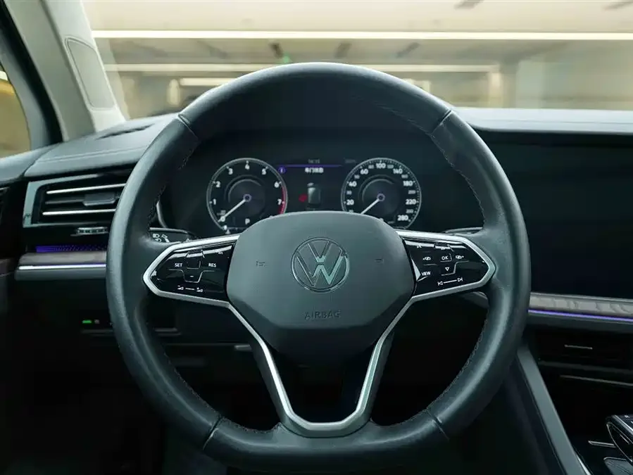 Volkswagen Touareg Touareg 2022 2.0TSI Ruishang Edition 2023 — миниатюра 5