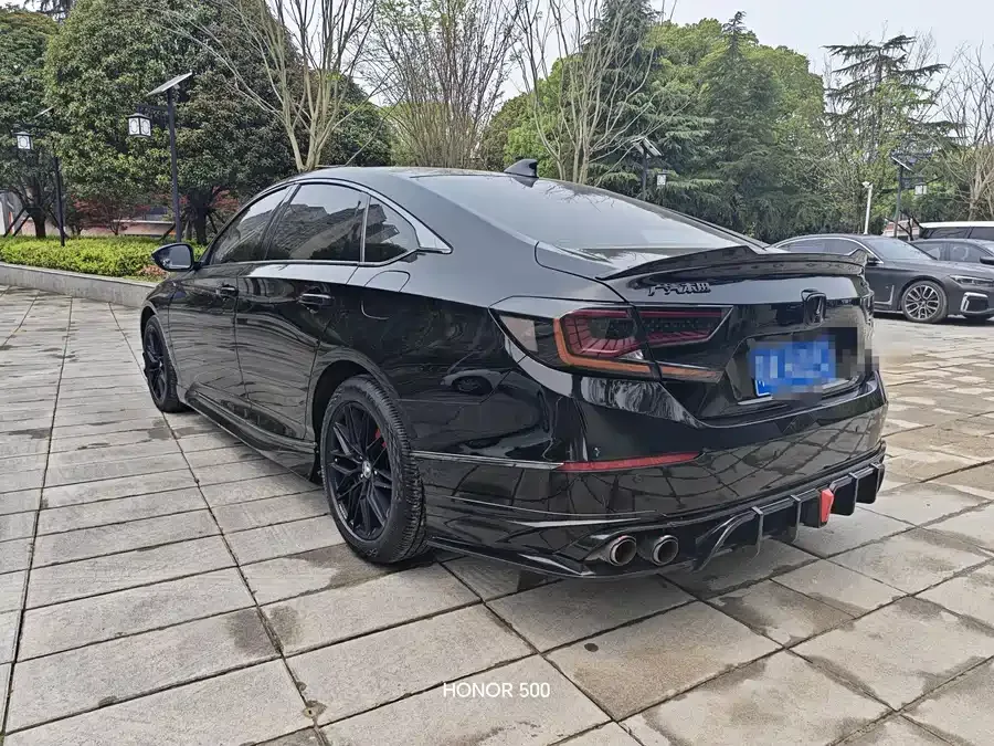 Honda Accord Accord 2022 260TURBO Deluxe Edition 2022 — миниатюра 5