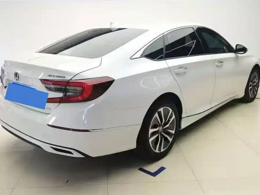 Honda Accord 2022 Accord Hybrid 2.0L Sharp Edition 2022 — миниатюра 3