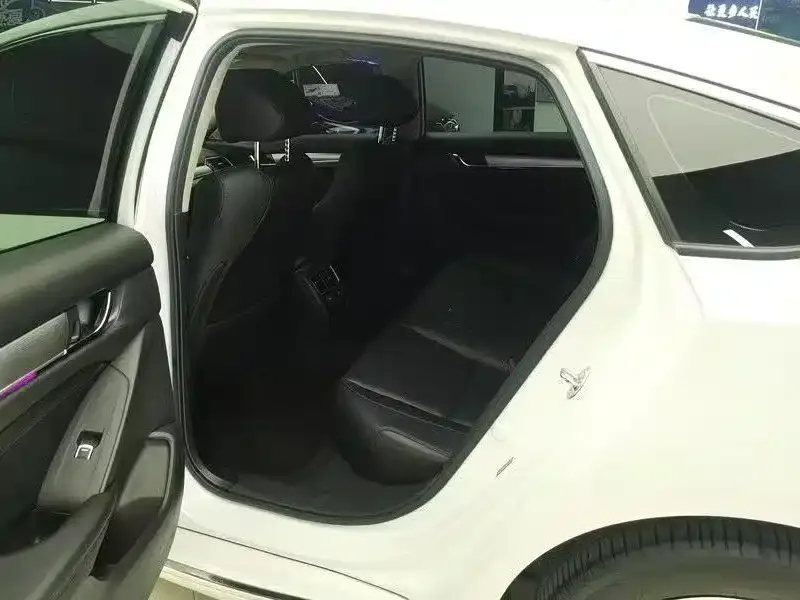 Honda Accord 2022 Accord Hybrid 2.0L Sharp Edition 2022 — миниатюра 4