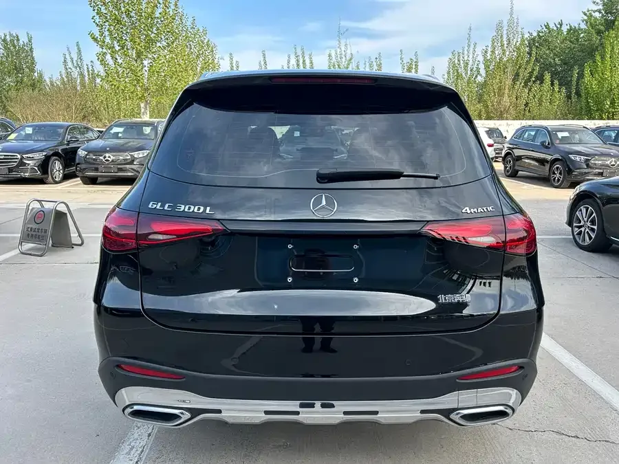 Mercedes-Benz GLC-Class Mercedes-Benz GLC 2023 GLC 300 L 4MATIC dynamic 7-seater 2023 — миниатюра 3