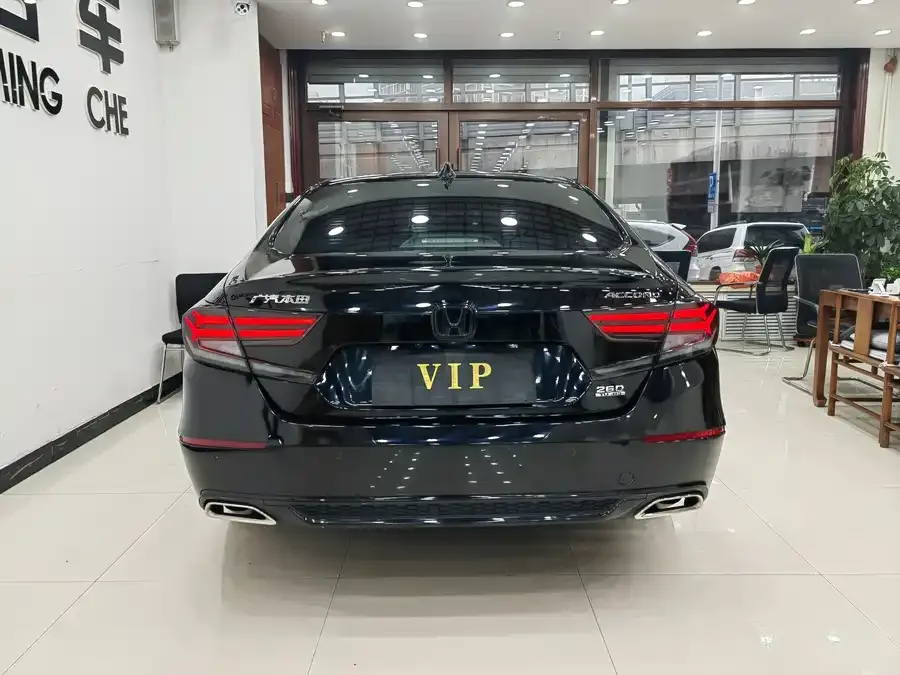 Honda Accord Accord 2022 260TURBO Deluxe Edition 2023 — миниатюра 2