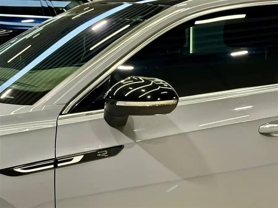 Volkswagen FAW- CC FAW-Volkswagen CC 2024 380TSI Eye-catching Edition 2024 — миниатюра 4