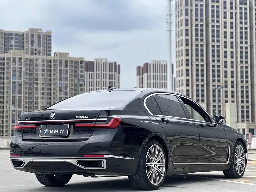 BMW 7 Series BMW 7 Series 2021 740Li xDrive Executive Luxury Package 2023 — миниатюра 4