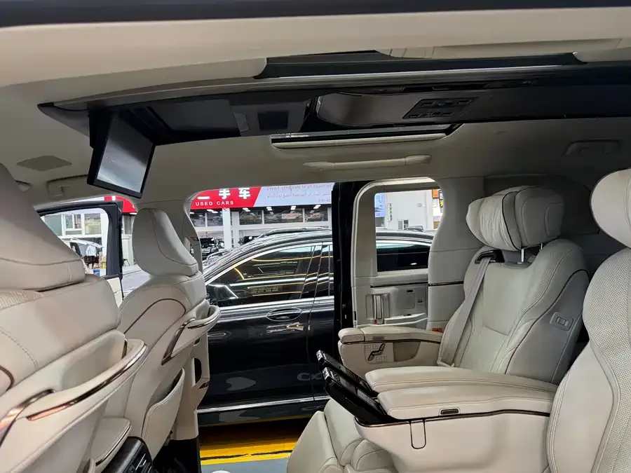 Lexus LM 2023 500h Six-seat Premium Edition 2024 — миниатюра 3