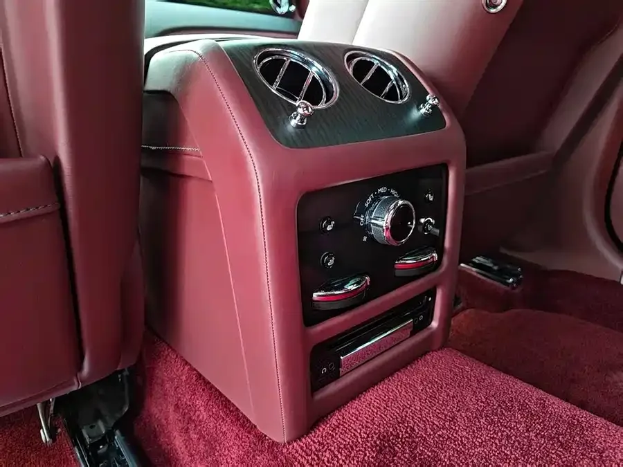 Rolls-Royce Ghost Ghost 2021 6.7T long wheelbase version 2022 — миниатюра 3