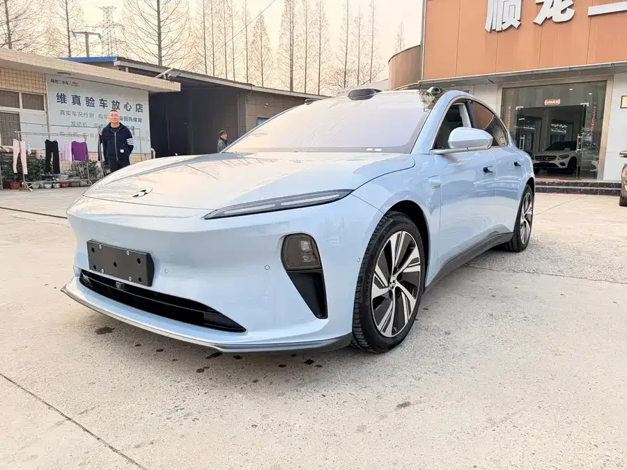 NIO ET5 2025