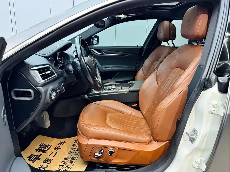 Maserati GHIBLI Ghibli 2022 2.0T GT Edge Edition 2022 — миниатюра 3