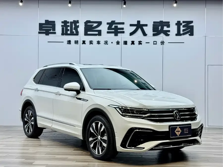 Volkswagen Tiguan L Tiguan L 2024 330TSI Automatic 2WD R-Line Enjoy Edition 2024 — миниатюра 3