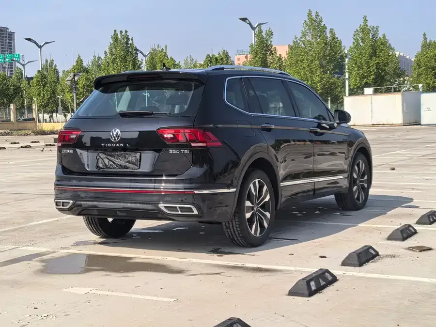 Volkswagen Tiguan L Tiguan L 2025 Outstanding Model 330TSI Automatic 2WD R-Line Dragon Glory Edition 2025 — миниатюра 3