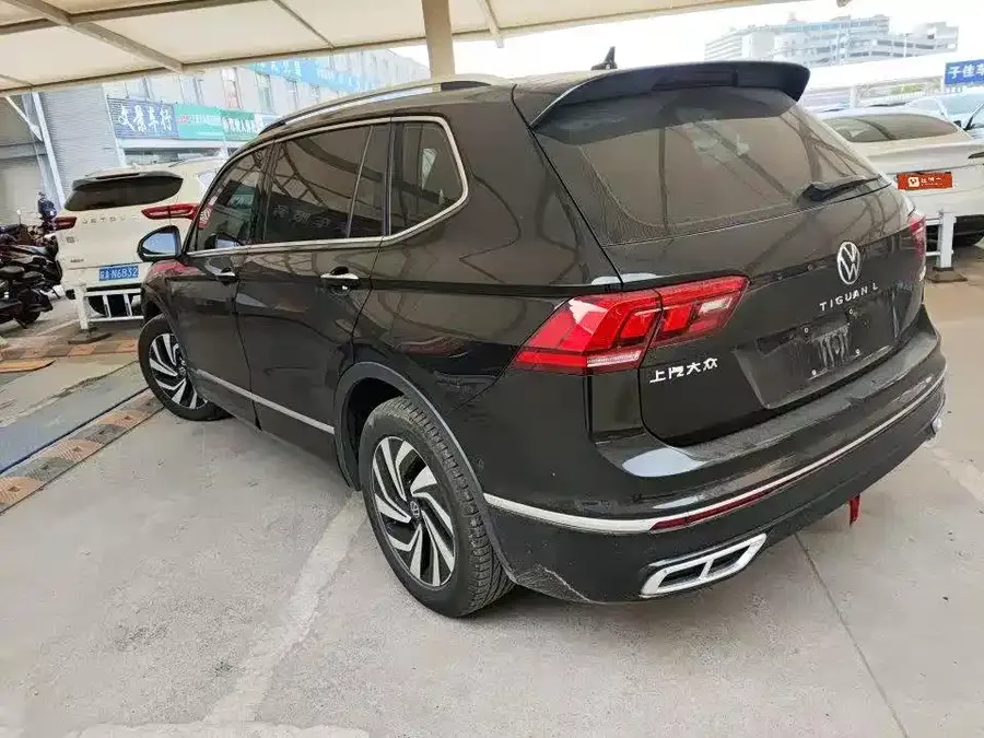 Volkswagen Tiguan L Tiguan L 2024 Outstanding Model 330TSI Automatic Two-Wheel Drive R-Line Dragon Glory Edition 2024 — миниатюра 4