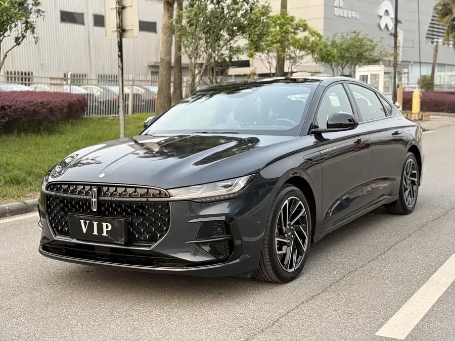 Lincoln Z 2023