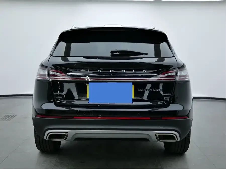 Lincoln Navigator Navigator 2021 2.0T 4WD Premium Edition 2022 — миниатюра 2