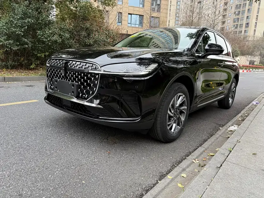Lincoln Adventurer 2026